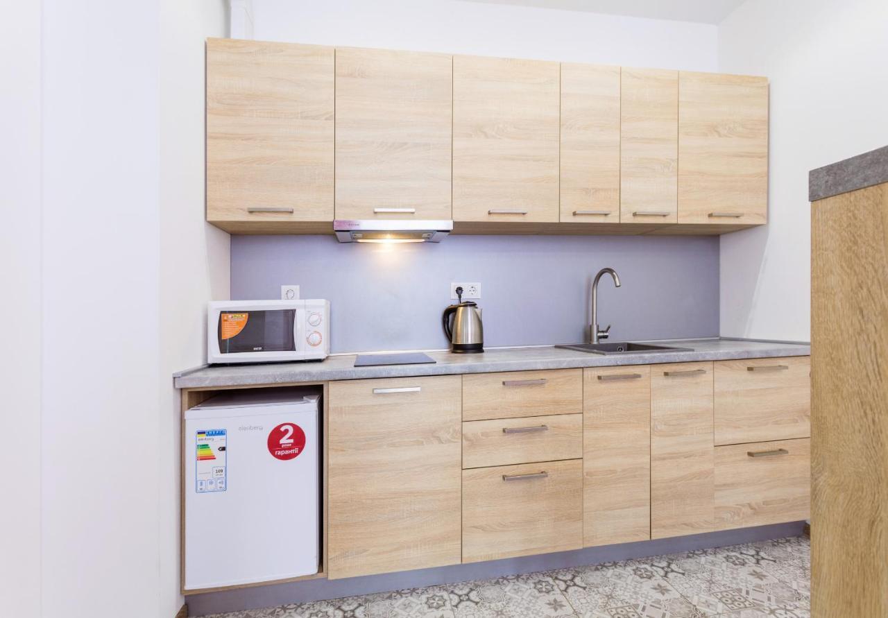 Nyvky Like Home - Studio - Apt 20 Kiev Esterno foto
